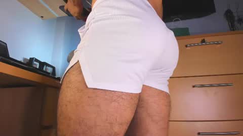Snapshot of leonardo_sanguinnetti chatting on June 9, 2026, 10:49 am JOSEPH online show from June 9, 2026, 10:49 am