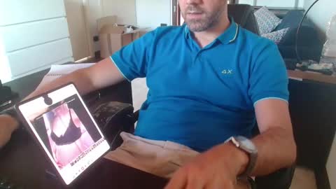 angel e sonia online show from May 28, 2026, 9:50 am
