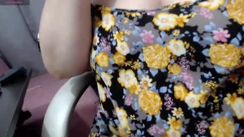 leonela   online show from March 12, 2025, 1:58 am