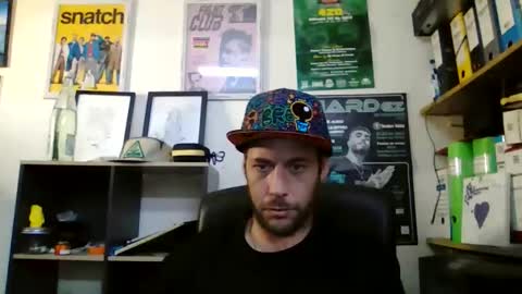 Snapshot of leonidascum chatting on June 8, 2026, 11:21 am leonidascum online show from June 8, 2026, 11:21 am