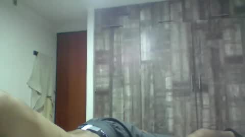 leonoirneo online show from January 19, 2026, 5:44 am