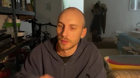 Snapshot of leonvampire chatting on October 13, 2025, 12:05 pm Leon online show from October 13, 2025, 12:05 pm