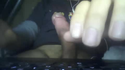 leoonel_95 online show from January 21, 2025, 5:27 am