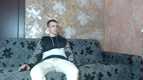 Snapshot of leoroman chatting on October 23, 2025, 10:14 am leoroman online show from October 23, 2025, 10:14 am