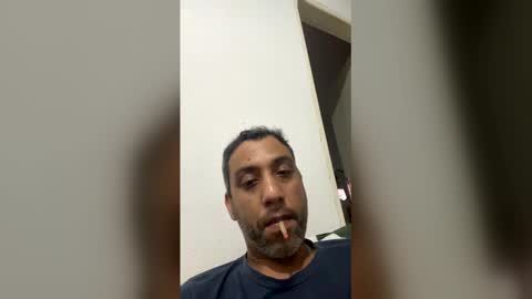 leozinhooo12 online show from March 7, 2026, 5:15 am