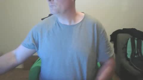 Snapshot of lerase40 chatting on January 15, 2026, 10:42 am homquisgode online show from January 15, 2026, 10:42 am