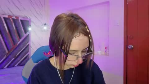 Snapshot of leri_rose_ chatting on May 6, 2026, 11:26 am online show from May 6, 2026, 11:26 am
