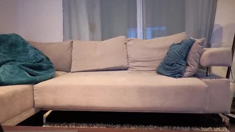 Leroy online show from November 3, 2025, 7:31 am