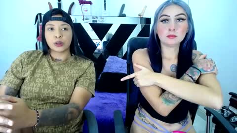 Snapshot of lesbiansgh chatting on December 19, 2024, 1:18 am Victoria and Juliana online show from December 19, 2024, 1:18 am