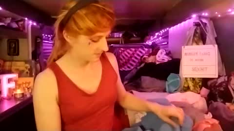 LesleyGumGrass- The Boring Trans girl online show from February 28, 2025, 12:54 am