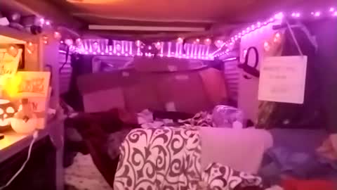 LesleyGumGrass- The Boring Trans girl online show from October 16, 2025, 6:03 am