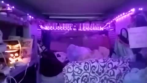 LesleyGumGrass- The Boring Trans girl online show from November 1, 2025, 7:54 am