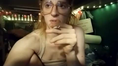 Snapshot of lesleygumgrass chatting on June 8, 2026, 1:28 am LesleyGumGrass- The Boring Trans girl online show from June 8, 2026, 1:28 am