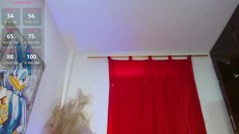 Leslie online show from November 7, 2025, 1:11 pm