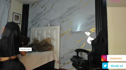 Snapshot of lesly_w chatting on May 14, 2026, 10:33 am I am here from Monday to Friday from 730 am to 130 pm Colombia time and saturday from 500 am to 1000 am .... Soon Blue page online show from May 14, 2026, 10:33 am