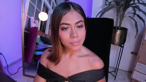 Lesly Bailey online show from September 19, 2025, 11:33 am