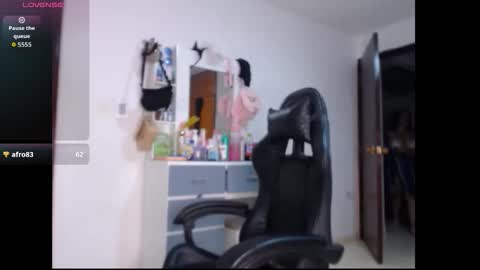 lesly online show from October 18, 2025, 1:08 am