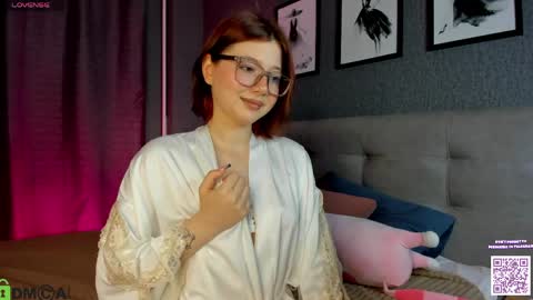 Snapshot of lessi_grace chatting on April 29, 2026, 1:10 am Lessi online show from April 29, 2026, 1:10 am