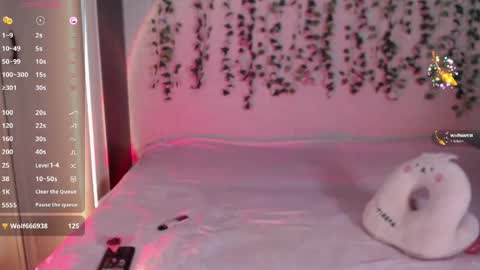Snapshot of lessy_lasska chatting on May 10, 2026, 4:06 am Lessy online show from May 10, 2026, 4:06 am