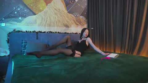 Snapshot of lessyluiz chatting on September 21, 2025, 11:17 pm Hi my name is Lessy I am 18 years old. Im new here but I really like making new acquaintances online show from September 21, 2025, 11:17 pm
