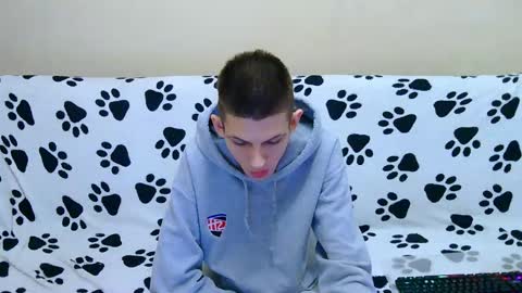 lester_broo online show from April 20, 2026, 2:53 pm