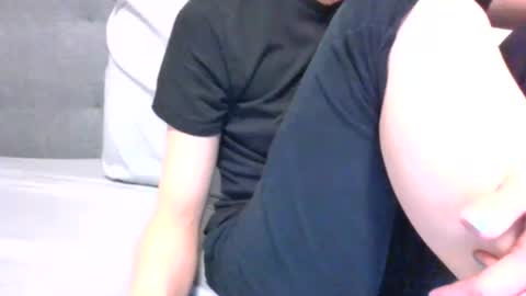 lets_play143 online show from November 8, 2025, 2:01 am