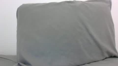 lets_play143 online show from June 20, 2026, 5:54 am