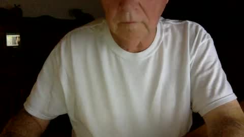 letscum2gether0 online show from December 18, 2024, 2:10 am