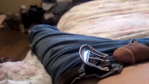 letslookateach online show from October 10, 2025, 3:16 am