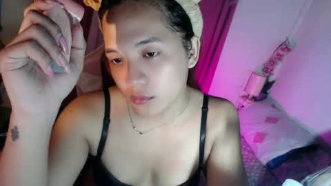 Snapshot of letsplaybaby_ chatting on June 30, 2026, 12:17 pm gene online show from June 30, 2026, 12:17 pm