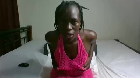 Snapshot of lettipetite56 chatting on October 14, 2025, 9:21 am letti online show from October 14, 2025, 9:21 am