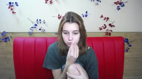 Snapshot of letty_curly chatting on December 14, 2024, 3:36 pm letty_curly online show from December 14, 2024, 3:36 pm