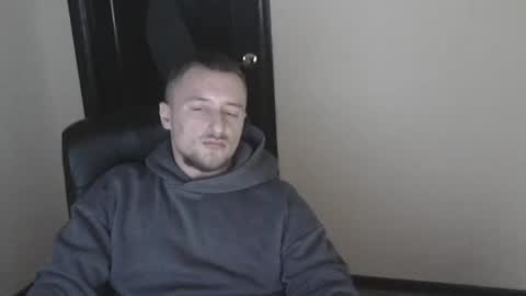 lev1ngston online show from December 29, 2024, 6:05 pm