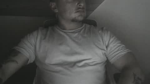 Snapshot of lev1ngston chatting on July 16, 2026, 6:25 pm lev1ngston online show from July 16, 2026, 6:25 pm
