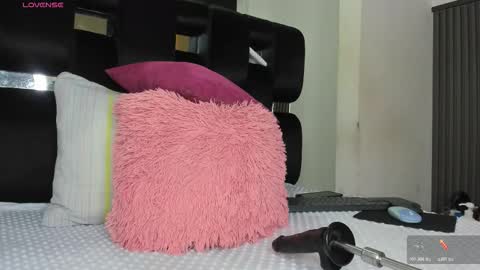 levana1 online show from January 15, 2026, 3:22 am