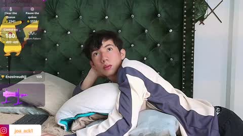 Snapshot of levi_ackermann1 chatting on February 7, 2025, 3:52 pm Levi online show from February 7, 2025, 3:52 pm