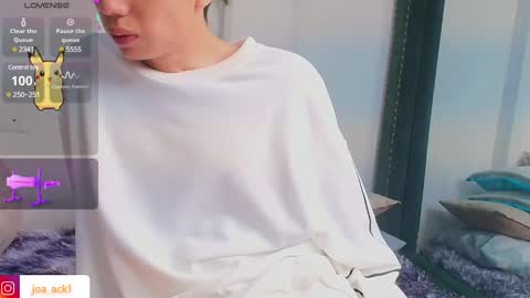 Snapshot of levi_ackermann1 chatting on March 12, 2025, 3:29 pm Levi online show from March 12, 2025, 3:29 pm