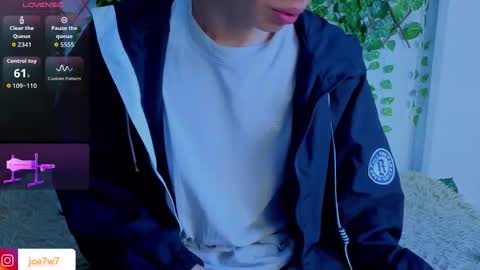 Snapshot of levi_ackermann1 chatting on September 27, 2025, 12:43 pm Levi online show from September 27, 2025, 12:43 pm