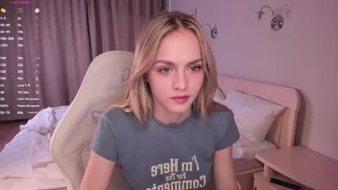 Snapshot of leviavillat chatting on July 22, 2026, 11:02 am Rita online show from July 22, 2026, 11:02 am
