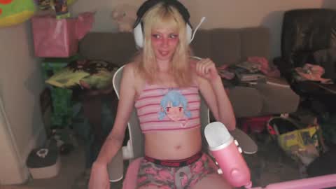 Snapshot of lewdy_booty chatting on June 13, 2026, 3:59 am lewdy booty online show from June 13, 2026, 3:59 am
