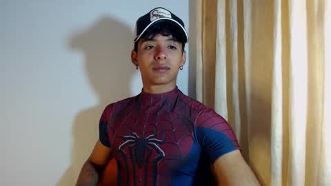 i  am lewis ly EDUARDO MEMDOZA15 online show from December 21, 2025, 5:31 pm