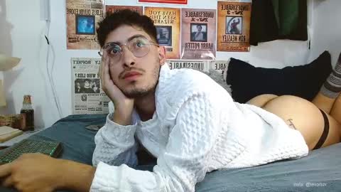 Snapshot of lex_ross chatting on February 17, 2025, 1:36 am lex ross online show from February 17, 2025, 1:36 am