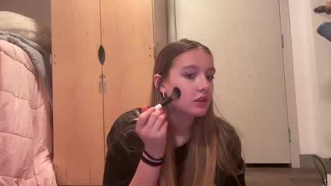 Snapshot of lexaarose05 chatting on December 2, 2024, 1:36 am lexisRose online show from December 2, 2024, 1:36 am