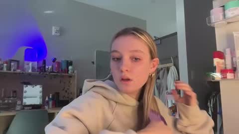Snapshot of lexaarose05 chatting on February 1, 2025, 2:56 pm lexisRose online show from February 1, 2025, 2:56 pm