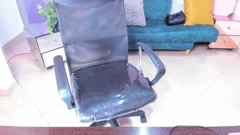 Snapshot of lexadimary chatting on December 18, 2025, 12:22 pm lexa online show from December 18, 2025, 12:22 pm