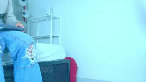 Snapshot of lexadominant__ chatting on July 1, 2026, 9:44 am L E X A online show from July 1, 2026, 9:44 am