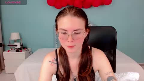 Lexas Room online show from September 16, 2025, 4:24 am