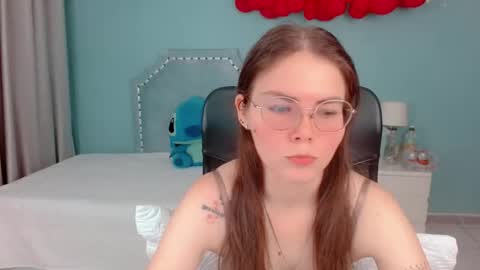 Lexas Room online show from October 28, 2025, 4:16 am