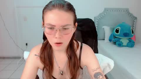 Lexas Room online show from November 28, 2025, 5:10 am