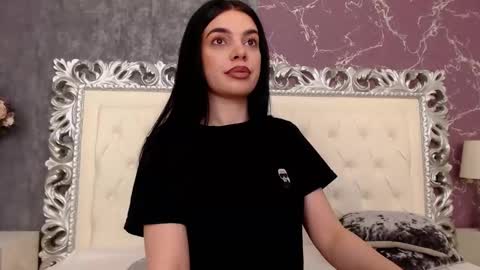Snapshot of lexi__vicious chatting on January 28, 2025, 10:23 pm lexi__vicious online show from January 28, 2025, 10:23 pm